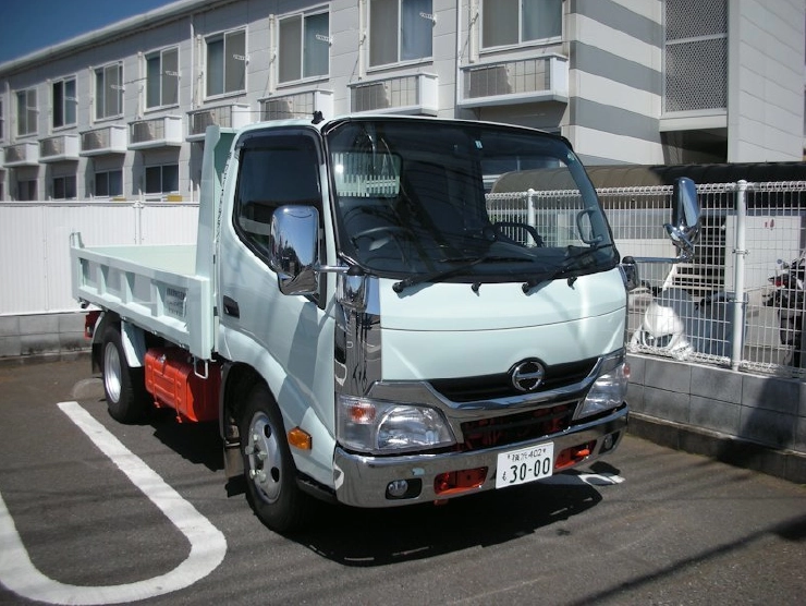 3tダンプ車